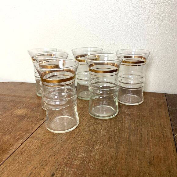 Set of 6 Vintage 40s 50s MCM 4.75" 8 oz ribbed drinking glasses with gold detail - Picture 5 of 6